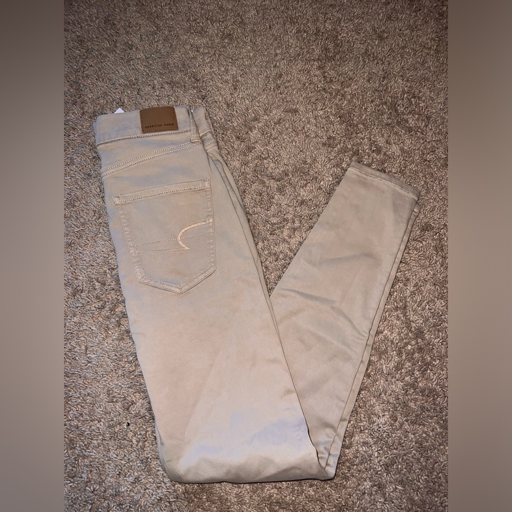 New with tags American eagle tan jeans